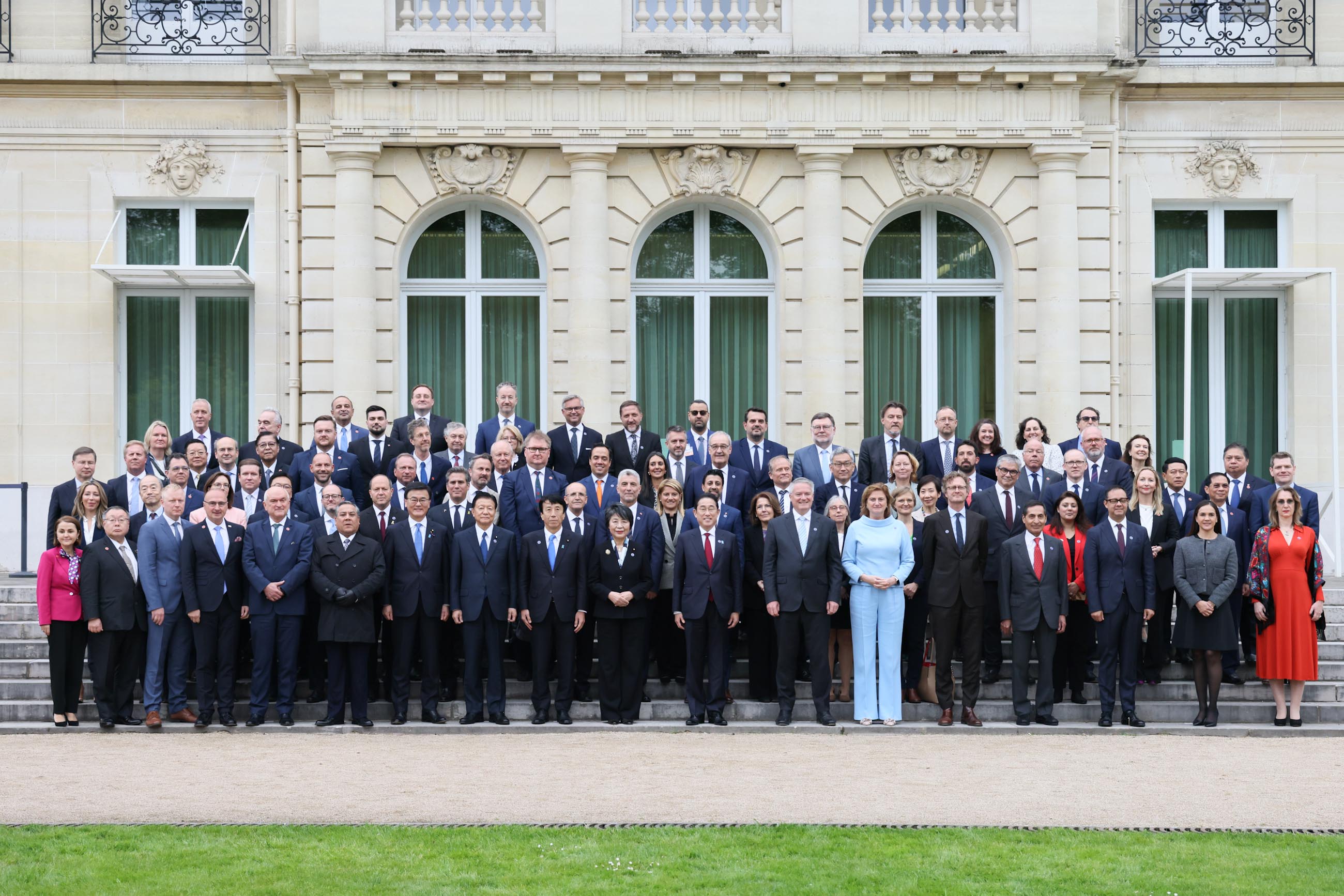 OECD Commemorative Photo (1)