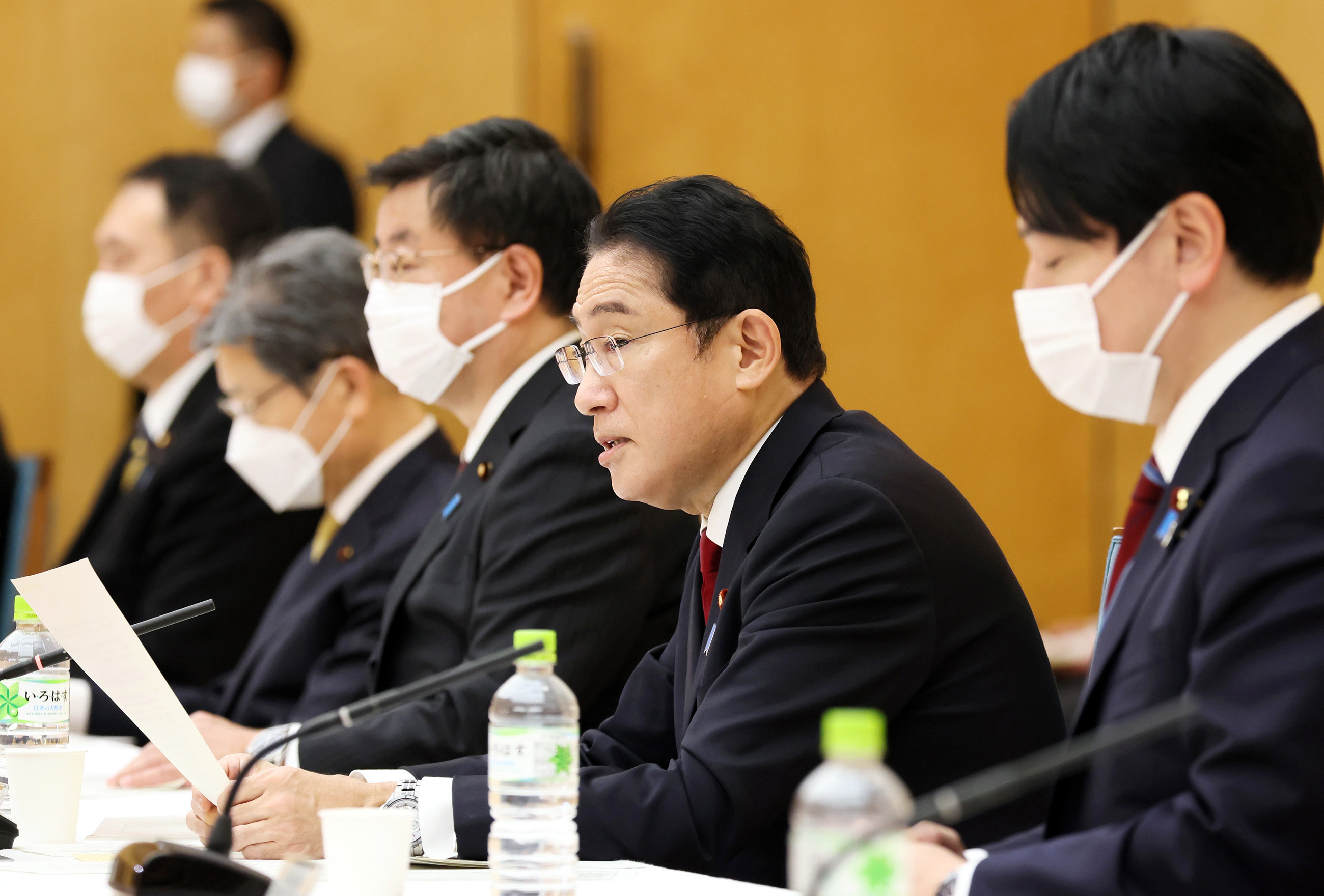Prime Minister Kishida making a statement (1)