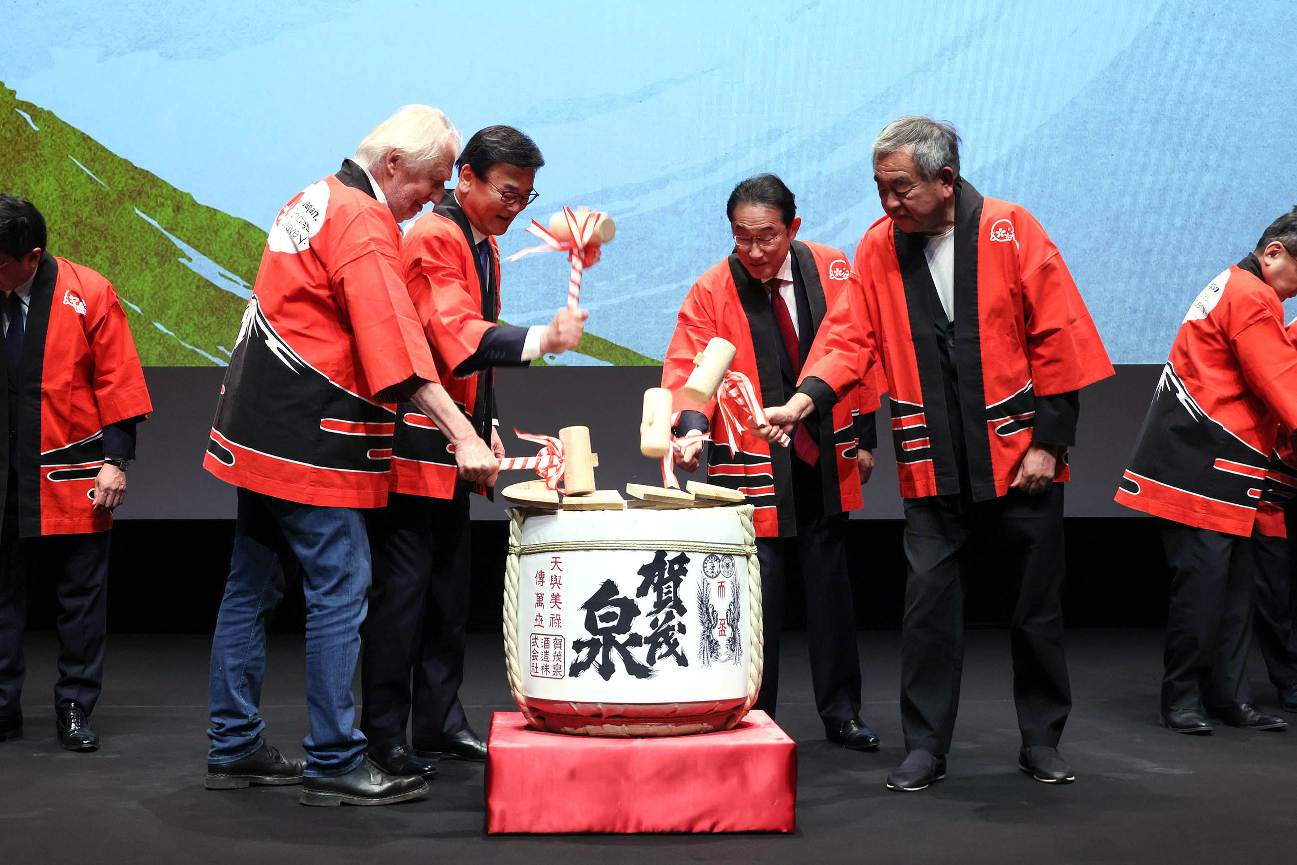Prime Minister Kishida attending a Japan-France tourism event (3)