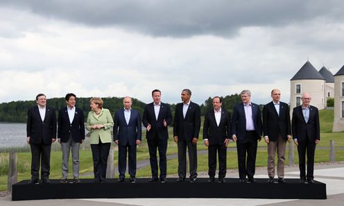 Photograph of the Prime Minister attending a photograph session of G8 and EU leaders (3)