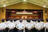 Photograph of the Prime Minister offering words of encouragement to Self-Defense Force personnel at the Miyakojima Sub Base of the Japan Air Self-Defense Force (2)