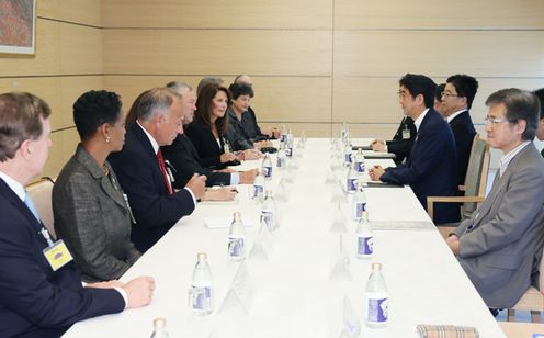 Photograph of the Prime Minister receiving a courtesy call from the delegation led by the Chairman of the Subcommittee on Europe, Eurasia, and Emerging Threats of the United States House Committee on Foreign Affairs, Mr. Dana Rohrabacher