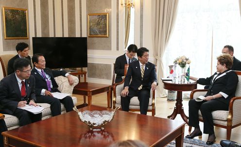 Photograph of the Japan-Brazil Summit Meeting (2)