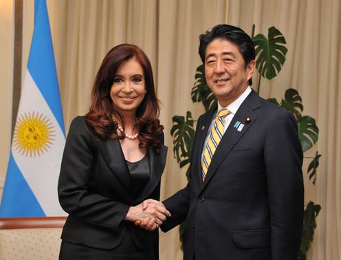 Photograph of the Japan-Argentina Summit Meeting (1)