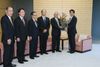 Photograph of the Prime Minister receiving a proposal from the APEC Business Advisory Council (ABAC) JAPAN (2)