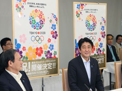 Photograph of the Prime Minister delivering an address at the Ministerial Council on Tokyo's Bid to Host the Games of the XXXII Olympiad and the 2020 Paralympic Games (5)
