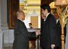 Photograph of Prime Minister Abe having an audience with His Majesty Preah Bat Samdech Preah Boromneath Norodom Sihamoni, King of Cambodia (1)