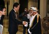 Photograph of Prime Minister Abe shaking hands with His Majesty Qaboos bin Said, Sultan of Oman