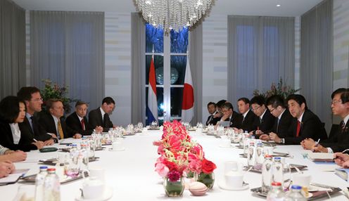 Photograph of the Japan-Netherlands Summit Meeting
