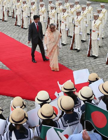 Photograph of the welcome ceremony for H.E. Sheikh Hasina, Prime Minister of the People's Republic of Bangladesh (5)