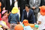 Photograph of the Prime Minister visiting a day-care center