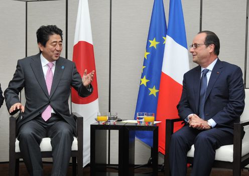 Photograph of the Japan-France Summit Meeting
