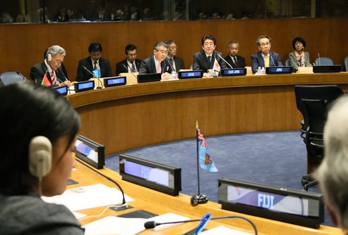 Photograph of the Japan-Pacific Islands Leaders Meeting (1)