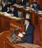 Photograph of the Prime Minister answering questions at the Plenary Session of the House of Councillors (3)