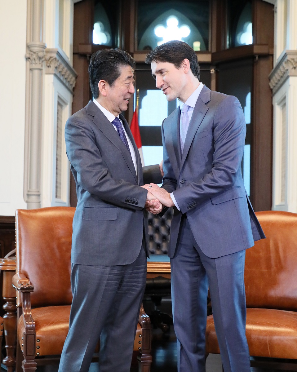 Photograph of the Japan-Canada Summit Meeting (2)