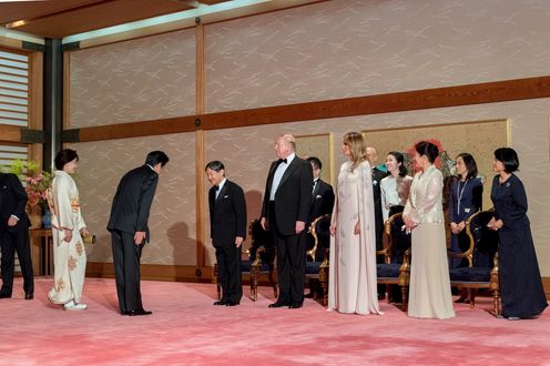 Photograph of the Prime Minister attending the state banquet at the Imperial Palace (2) (photo courtesy of the Imperial Household Agency)