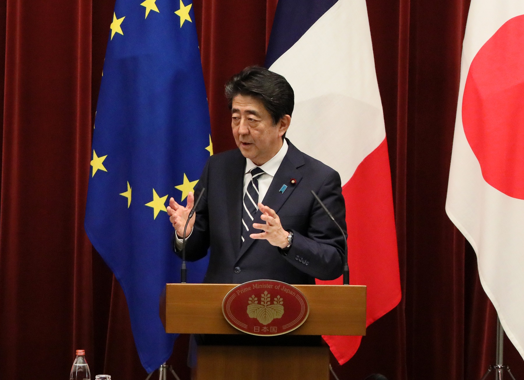 Photograph of the Japan-France joint press conference (2)
