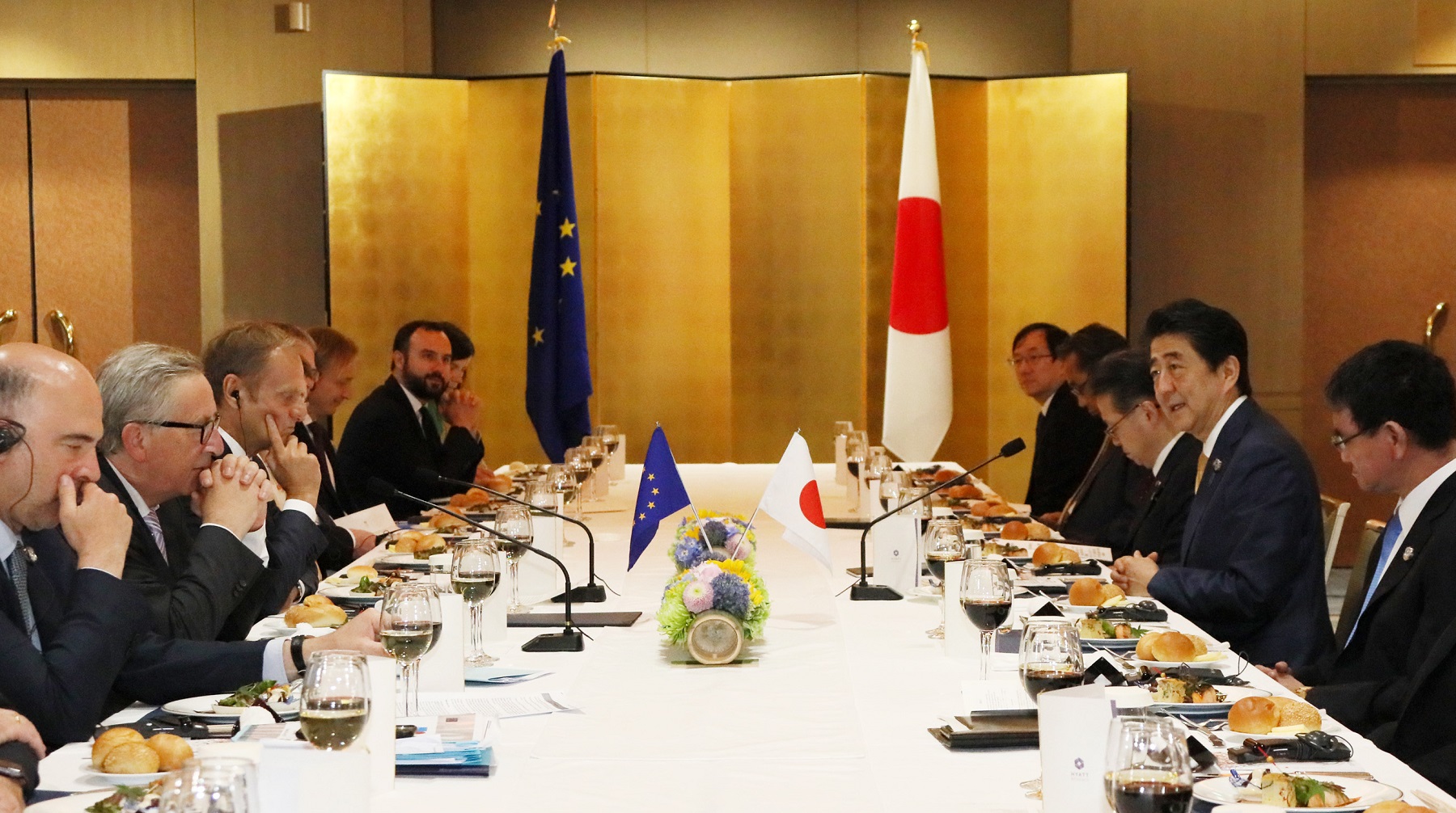Photograph of the Japan-EU Summit Meeting (4)