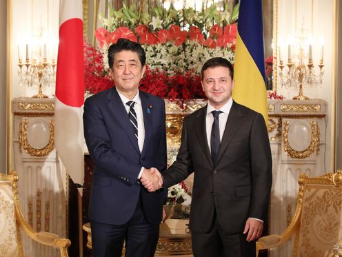 Photograph of the Japan-Ukraine Summit Meeting (1)