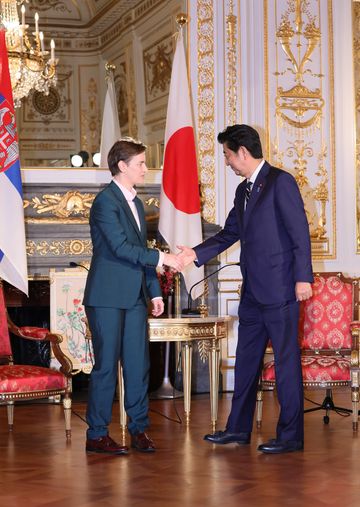 Photograph of the Japan-Serbia Summit Meeting (2)