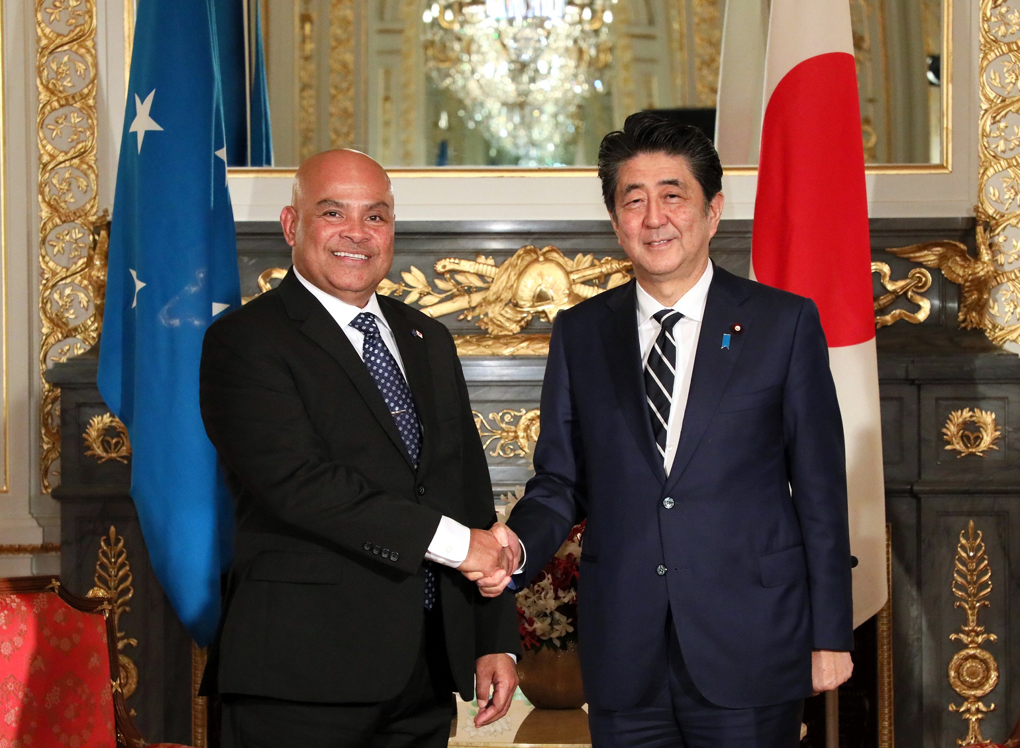 Photograph of the Japan-Micronesia Summit Meeting (1)