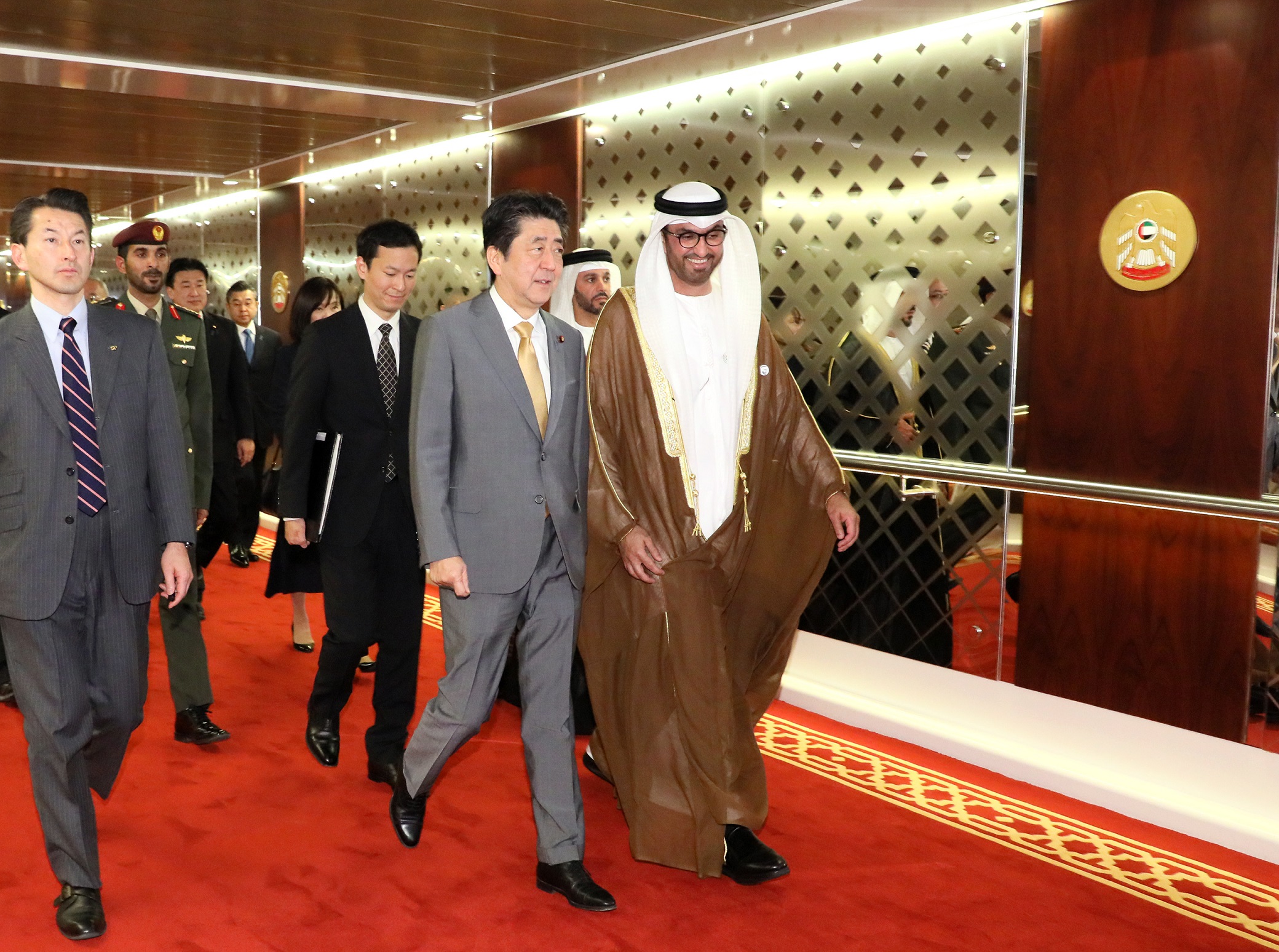 Photograph of the Prime Minister arriving in the United Arab Emirates (2)