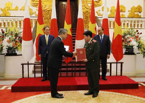 Photograph of the Prime Minister attending the exchange of documents ceremony