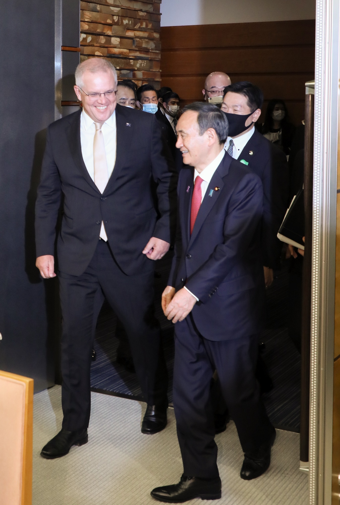 Photograph of the two leaders attending the Japan-Australia Summit Meeting
