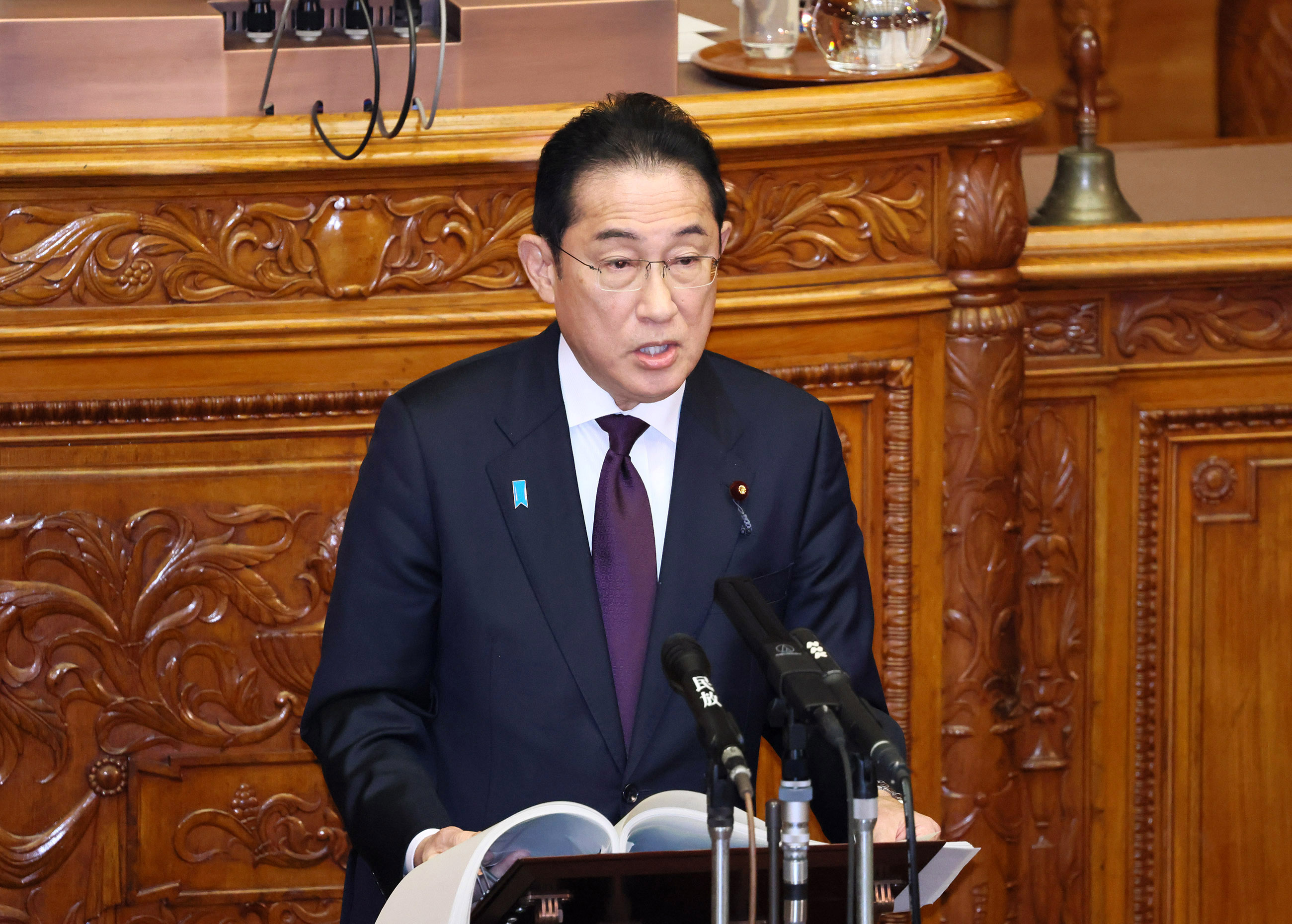 Prime Minister Kishida delivering a policy speech during the plenary session of the House of Councillors (1)