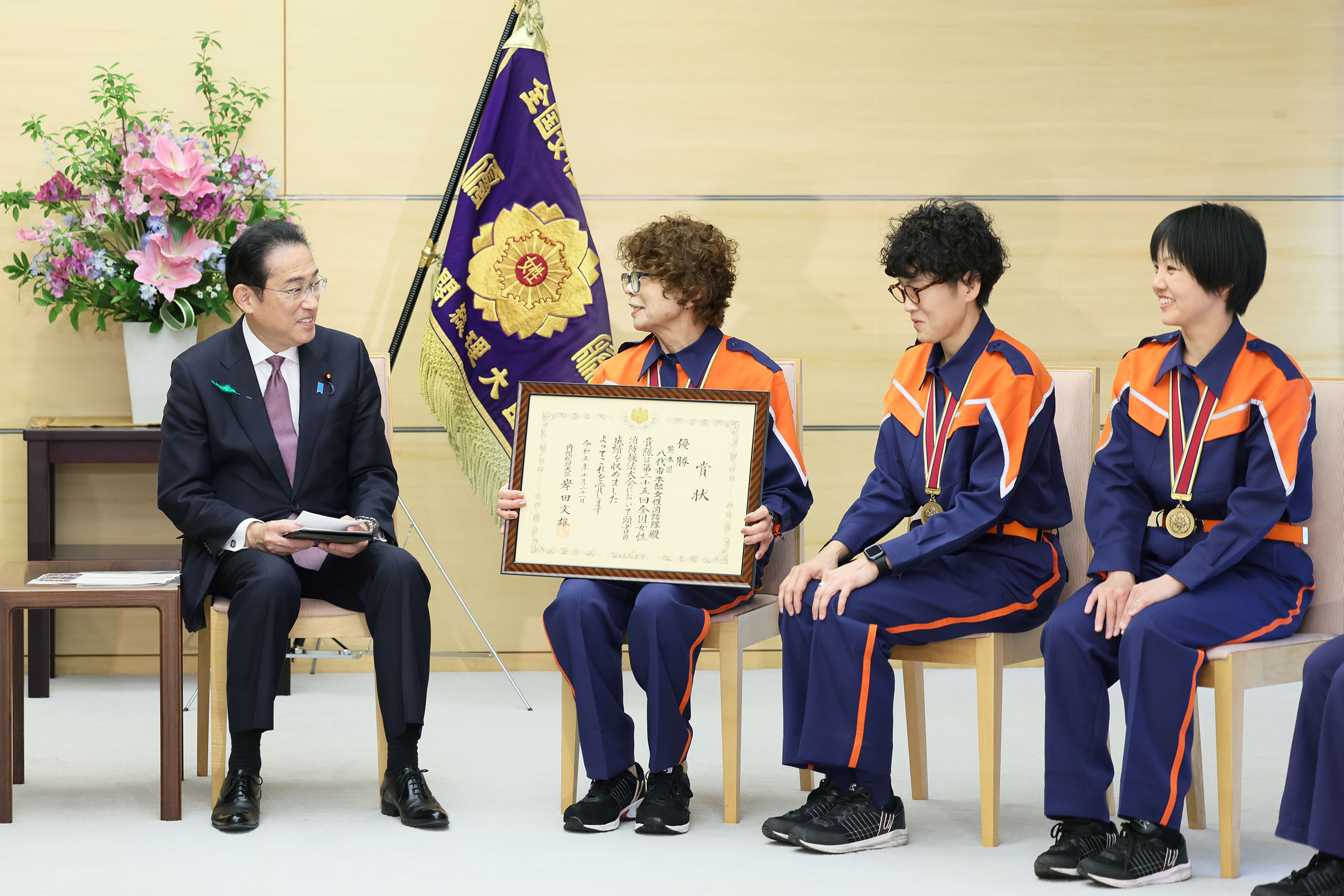 Courtesy Call from the Yatsushiro City Fire Corps (Female Firefighting Team) 