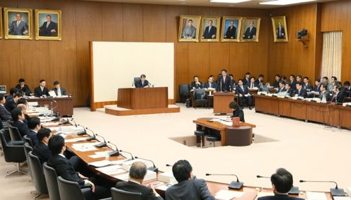 Photograph of the meeting of the Financial Affairs Committee of the House of Representatives