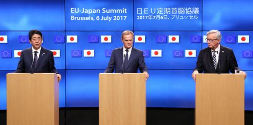 Photograph of the Japan-EU joint press conference