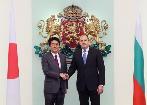 Photograph of the Prime Minister paying a courtesy call on the President of Bulgaria (2)