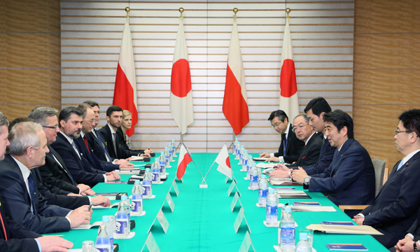 Photograph of the Japan-Poland Summit Meeting