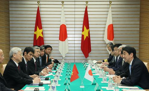 Photograph of the Japan-Viet Nam Summit Meeting