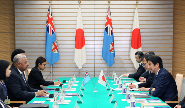 Photograph of the Japan-Fiji Summit Meeting