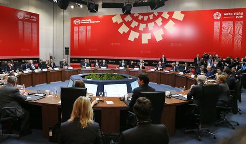 Photograph of the Prime Minister attending the leaders’ meeting on the TPP (2)