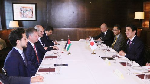 Photograph of the luncheon with the delegation from Jordan