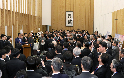 Photograph of the Prime Minister delivering an address at the celebration (1)