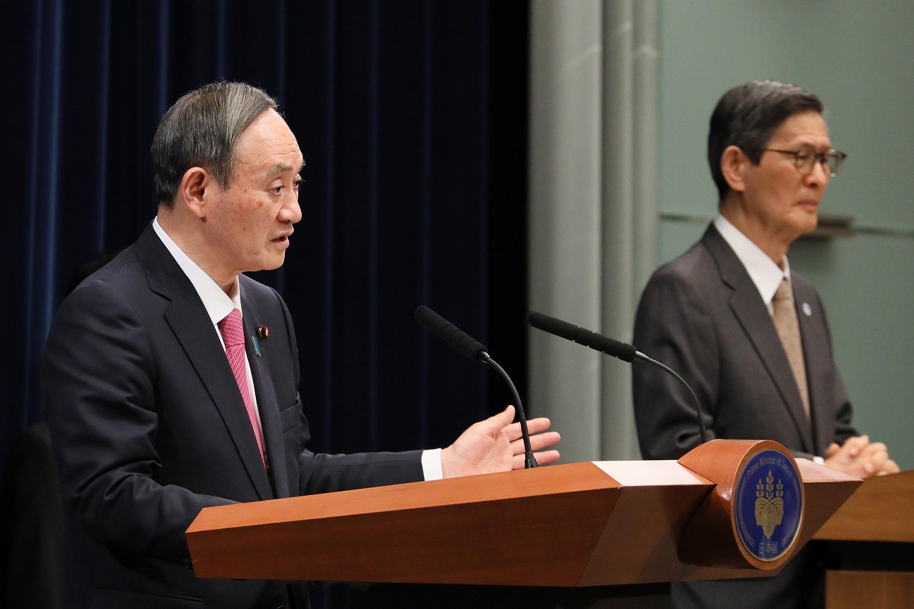 Photograph of the Prime Minister holding the press conference (6)