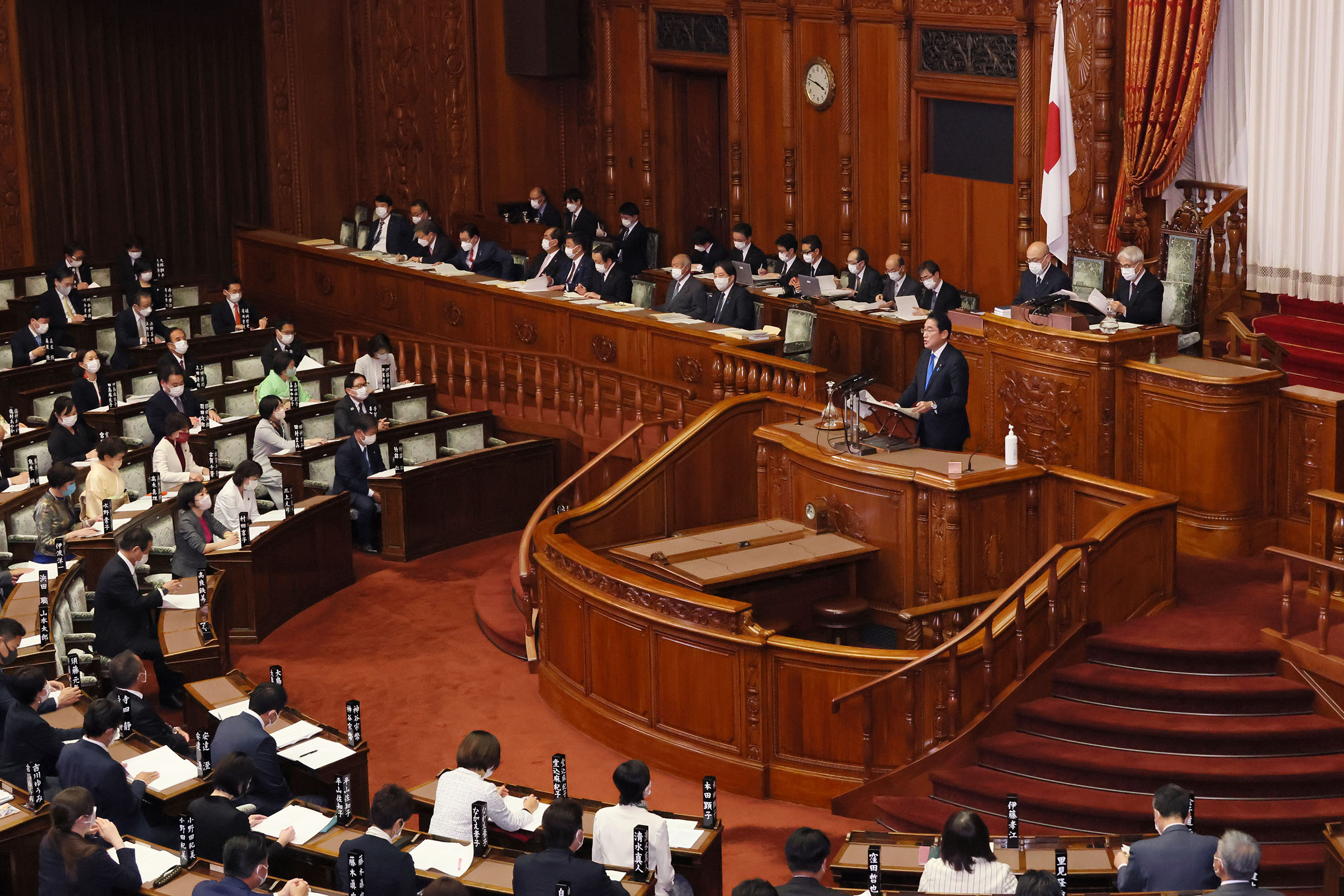 Prime Minister Kishida delivering a policy speech during the plenary session of the House of Councillors (8)