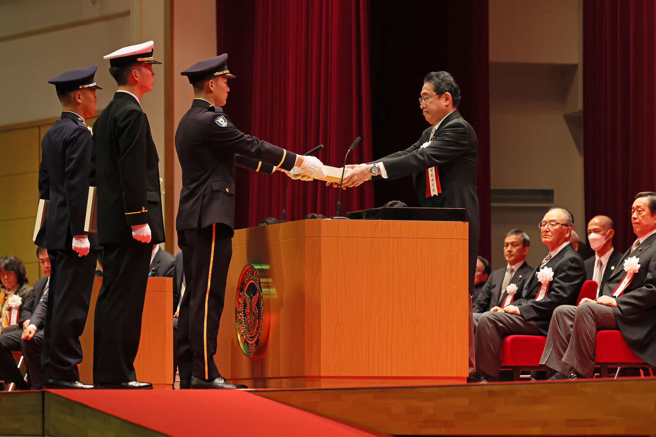 Prime Minister Kishida attending the assignment and oath of service ceremony (2)