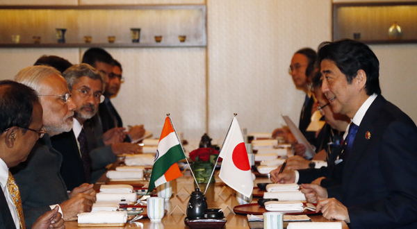 Photograph of the Japan-India leaders’ working lunch (pool photo)