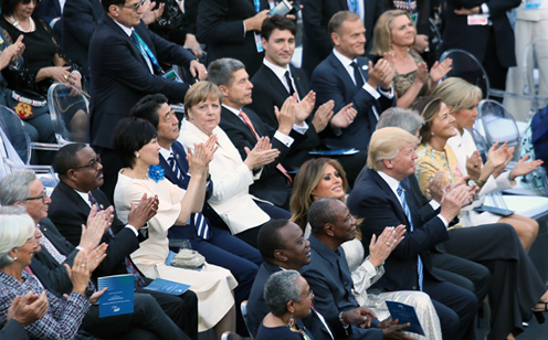 Photograph of the Prime Minister listening to the concert by La Scala Philharmonic Orchestra of Milan