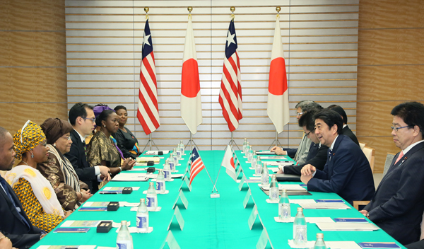 Photograph of the Japan-Liberia Summit Meeting