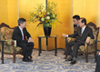 Photographs of PM Fukuda and Professor of Columbia University in the United States Jeffrey Sachs
