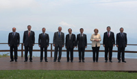 Photograph of the G8 leaders at the commemorative photograph session