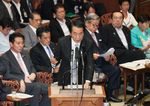 Photograph of the Prime Minister answering questions at a meeting of the Budget Committee of the House of Councillors 1