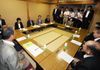 Photograph of the Prime Minister exchanging views with people related to the Himeji Offenders Rehabilitation Activities Support Center