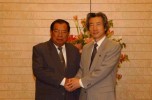 Prime Minister Meets with Prime Minister of Laos